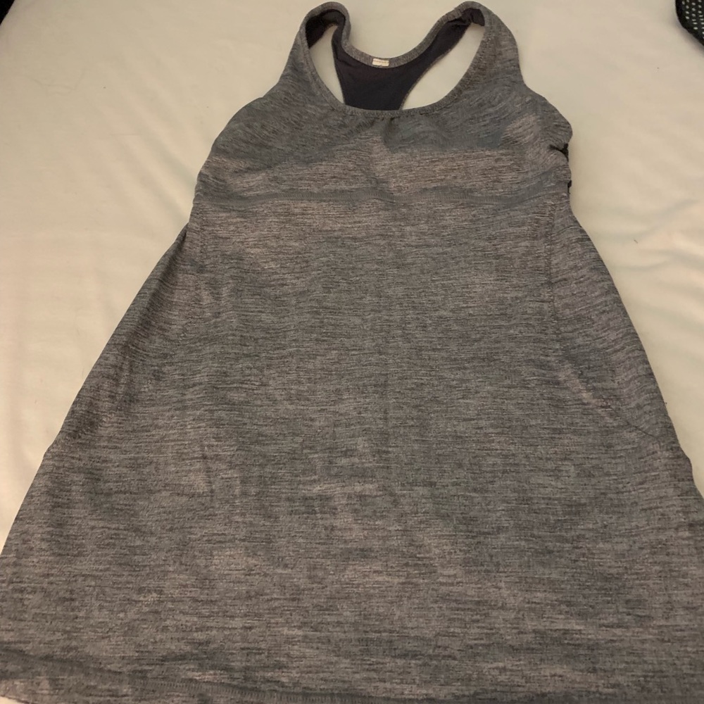Lululemon cut out tank